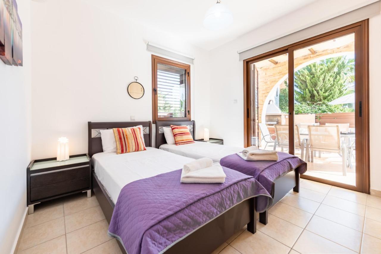 Villa Iris By Ezoria Villas Ayia Napa Exterior photo